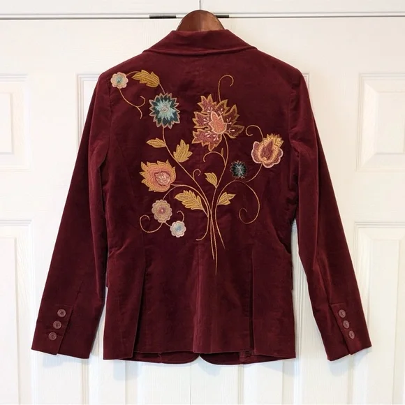 91% Cotton Vintage Cabi Red Embroidered Floral Velvet Whimsigoth 90s Blazer - Picture 1 of 16
